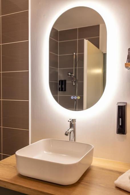 Appartement Des Grands Lacs ซองกีเนต์ ภายนอก รูปภาพ
